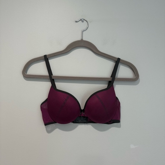 Maidenform Other - Maidenform Burgundy and Black Bra
